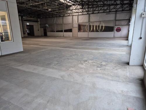 Foto - Halle vielseitig Nutzbar für Handel oder Fitness l