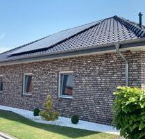 Provisionsfrei: Bungalow mit gehobener Ausstattung - Gronau (Leine)