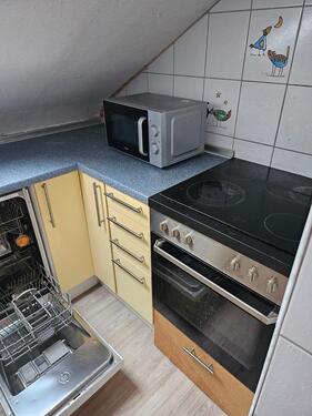 Foto - Ruhig gelegene Dachgeschoßwohnung, klimatisiert, Blick ins Grüne