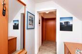 Foto - FeWo Apartment, mit 3 Betten, 1-Raum,DG, PROVISIONSFREI bis 15.7.
