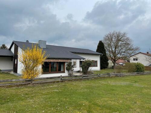 Foto - Einfamilienhaus in idyllischer Lage in Großmehring OT Theißing