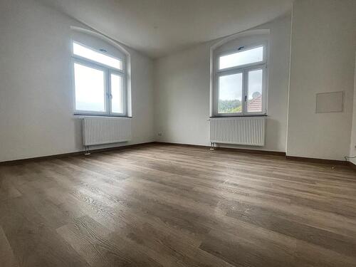 Foto - Hochwertige 2-R-Whg. – Walk-in-Dusche & moderne Wärmepumpe in Waldenburg