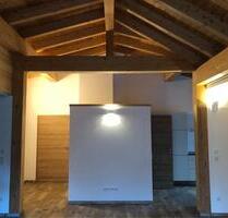 Charmante Wohnung mit Sichtdachstuhl in Passau zu vermieten!