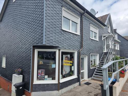 Foto - Ein Ladenlokal - 800,00&nbsp;EUR Kaltmiete, ca.&nbsp; 105,00&nbsp;m&sup2;