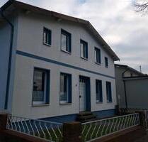 Zentral & mit Garten - 5-Zimmer-EG-Wohnung in Hohenwestedt
