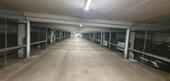 Foto - Tiefgaragenstellplatz in Innenstadtnähe, abschließbare Boxen