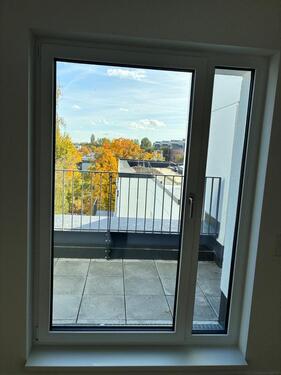 Foto - Gut geschnittene 1-Zimmer-Wohnung mit Dachterrasse und EBK