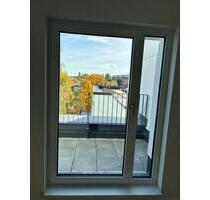 Gut geschnittene 1-Zimmer-Wohnung mit Dachterrasse und EBK - Berlin Treptow-Köpenick