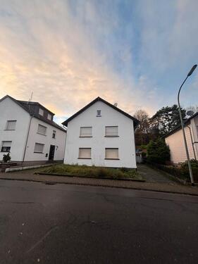 Foto - Haus zu vermieten - 1.100,00&nbsp;EUR Kaltmiete, ca.&nbsp; 120,00&nbsp;m&sup2;