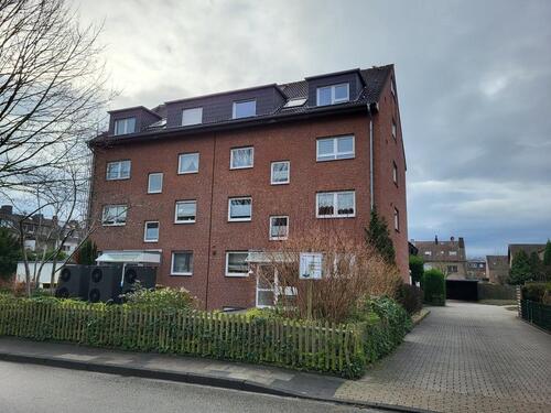 Foto - Großzügige DG-Wohnung in ruhiger Lage ohne Provision