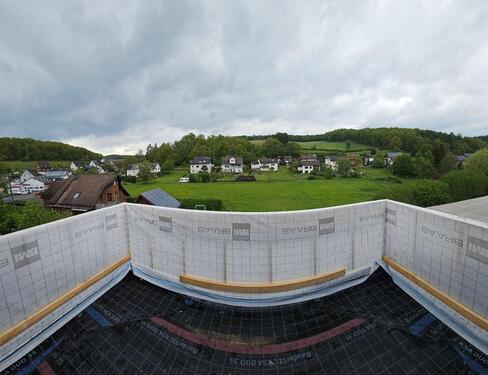 Foto - Helle Wohnung mit neu entstehendem Balkon und Weitblick ins Grüne