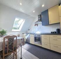 Helle 2-Zimmer-Wohnung mit Einbauküche & Kamin - Bayreuth Bernecker Straße / Insel / Riedelsberg