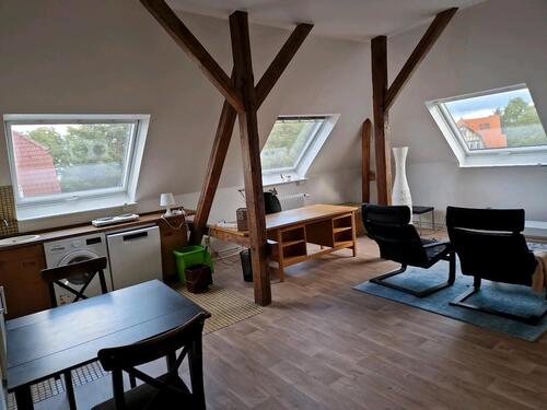 Foto - Dachgeschoss-Wohnung - 900,00 EUR Kaltmiete,