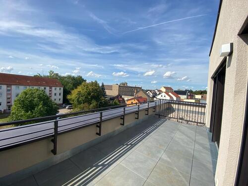 Foto - Neubau-Dachgeschoss mit Terrasse - 3 Raum Wohnung mit Stil