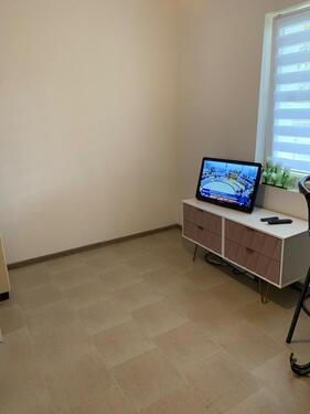 Foto - Kleiner Beauty-Arbeitsplatz für Nägel, Füßpflege in Wolmirsleben