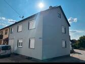 Foto - Modern, Stilvoll, Bezugsfrei. Geräumiges Einfamilienhaus