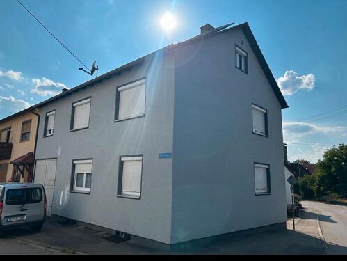 Foto - Modern, Stilvoll, Bezugsfrei. Geräumiges Einfamilienhaus
