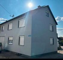 Modern, Stilvoll, Bezugsfrei. Geräumiges Einfamilienhaus - Rosenfeld