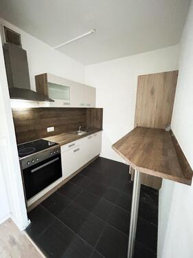 Foto - FAMILIEN AUFGEPASST! Top sanierte 5-Zimmerwohnung mit EBK, 2 Bäder und 2 Balkone.