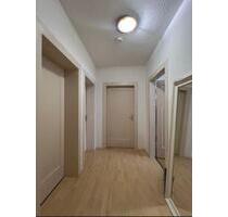 Helle, zentrale 3-Zimmer Wohnung - WG-geeignet - Detmold