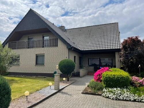 Foto - Großzügiges gepflegtes EinZweifamilienhaus in Neusustrum