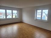 Foto - Helle 3-Zimmer-Wohnung (101m²) in Kürnach zu vermieten