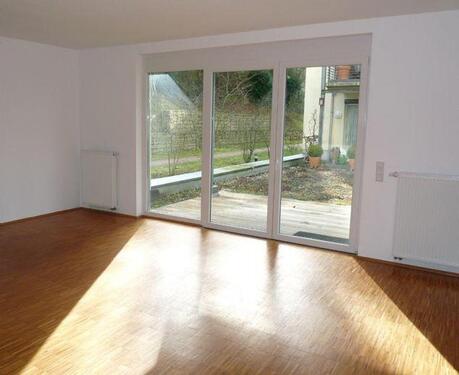 Foto - helle Erdgeschosswohnung mit großzügiger Terrasse in ruhiger Gartenanlage am Rotenbühl