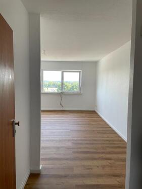 Foto - Geräumiges & vollständig saniertes 1 Zimmer Apartment