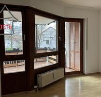 * Hartenecker Höhe: 2 Zimmer mit neuer Küche und tollem Balkon * - Ludwigsburg Oßweil