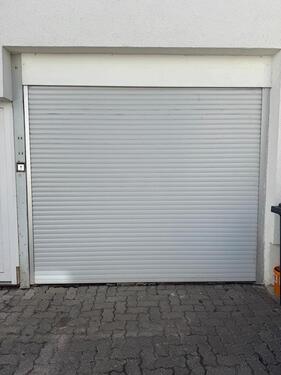 Foto - Große Garage + Stellplatz 