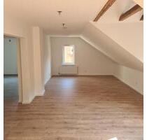 Helle, frisch renovierte 3-Zimmer Dachgeschosswohnung - Hagen Hagen-Mitte