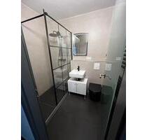 Moderne 2-Zimmer-Wohnung mit Loggia & Tiefgarage - Burscheid