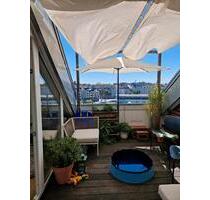 Lichtdurchflutete Wohnung,104qm Grundfläche,2 Garagen, 2 Keller - Düsseldorf Oberbilk