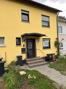 Foto - Reihenmittelhaus Esslingen Zollberg mit Garten und Garage