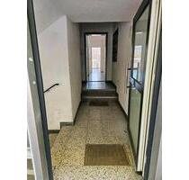 Schöne 2-Zimmer Erdgeschoss Wohnung mit Einbauküche, Balkon TOP - Wuppertal Brill