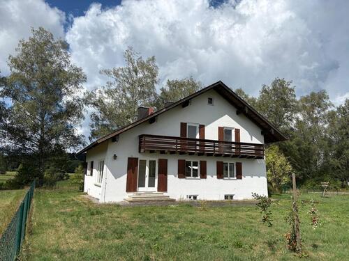 Foto - Freistehendes, großes Haus in Alleinlage
