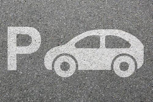 Foto - Stellplatz Eschborn Top für Pendler Parkplatz Gewerbegebiet Süd