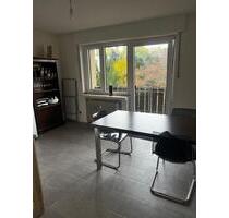 1,5 Zimmerwohnung in Schloß Neuhaus mit Balkon - Paderborn