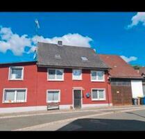 Einfamilienhaus - 220.000,00&nbsp;EUR Kaufpreis, ca.&nbsp; 250,00&nbsp;m&sup2; in Rauhenebrach (PLZ: 96181)