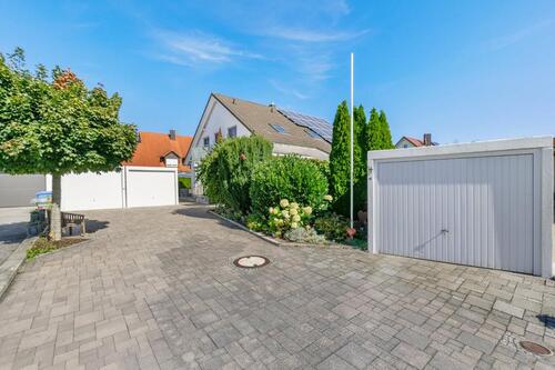 Foto - Großzügiges EFH mit Einliegerwohnung in Bestlage Gundelfingen