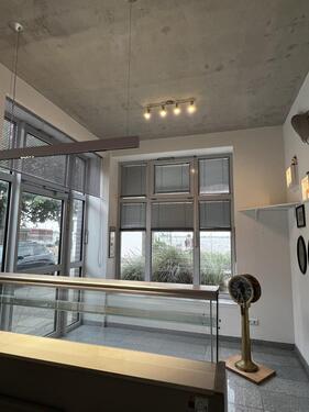 Foto - Attraktive Gewerbe-Mietfläche in bester Lage in Möltenort