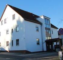 Exklusive, gepflegte 2-Zimmer-Wohnung mit Balkon und EBK in Büche - Büchenbach