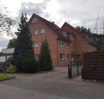 sonnige 3 Zi Whg. - 1.OG - große Terrasse - Delmenhorst Bungerhof