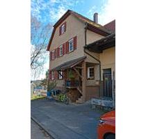 schöne 4-Zimmerwohnung in altem Bauernhaus - Pliezhausen