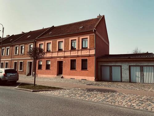 Foto - Großzügiges Einfamilienhaus mit großem Grundstück