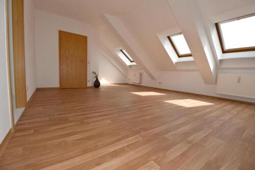 Foto - Seltene 4,5-Raum-Wohnung im Dachgeschoss – Wohnen im Grünen! ID:20706055