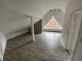 Foto - 3 Zimmer Dachgeschoßwohnung zur Miete in Nordenham