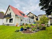 Foto - Einfamilienhaus mit viel Platz, Doppelgarage und Garten