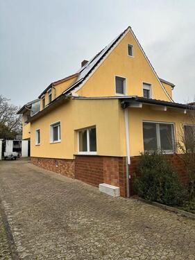 Foto - Geräumiges 7 Zimmer Haus in Bergrheinfeld zum Verkauf