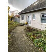 Weißer Bungalow mit Einliegerwohnung, E-Ausweis:-B- - Lähden